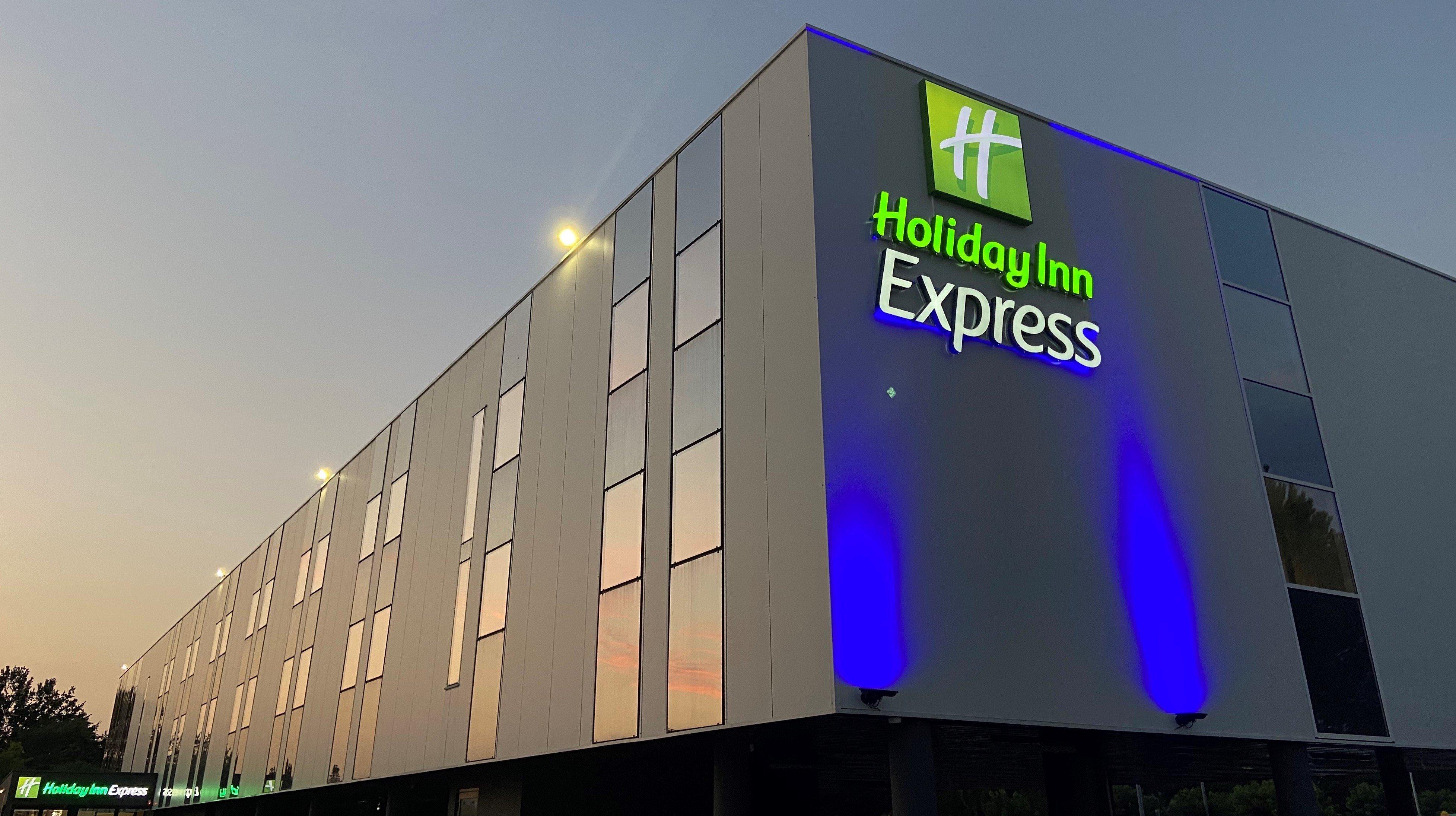 Holiday Inn Express - Arcachon - La Teste, An Ihg Hotel Exterior foto